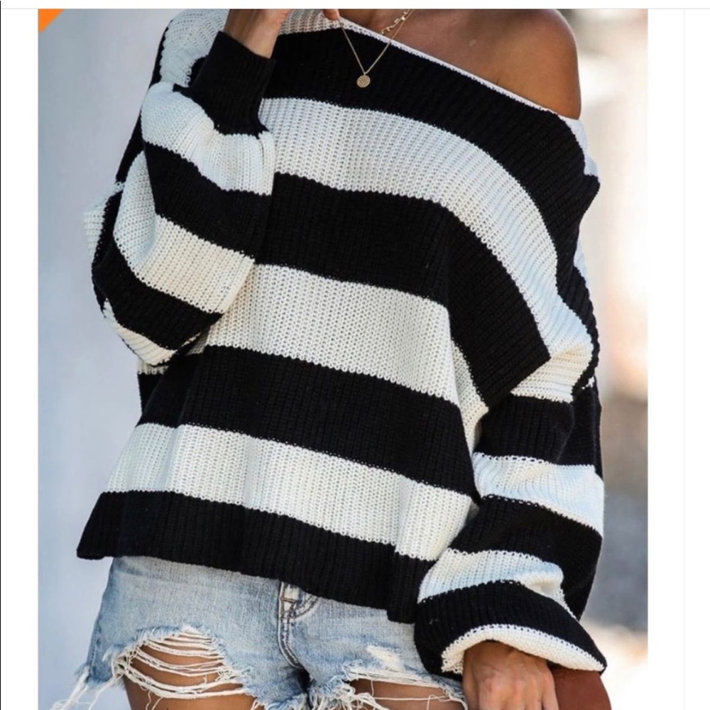 Knitted sweater last 1